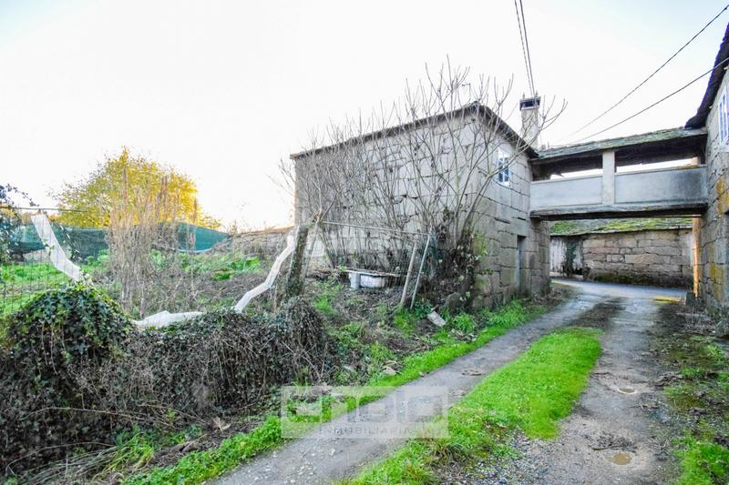 Foto 7e049470-9f72-47b6-b3d0-8daebd197337. Maison jumelée dans Parroquias del Este Lugo