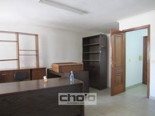 Location Bureau à Residencia - Abella. Oficina en alquiler