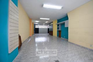 Local Comercial  Lugo - avda. americas. Amplio local para cualquier negocio disponible para la venta con
