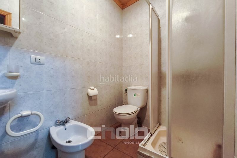Foto 5e3329f0-3cad-4908-9e98-2b9e15b7619d. Casa  en venta en Outeiro de Rei
