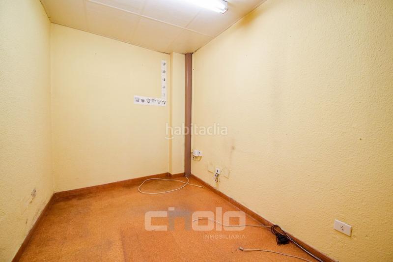 Foto 8cd63c52-dc1e-4cd3-9d8c-198aa29a10b2. Alquiler local comercial local en alquiler en Recatelo - O Carme Lugo