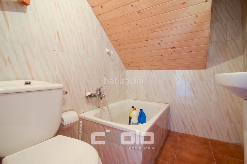 Foto acd81b8a-27c2-40af-a000-326e0665a20b. Casa a Friol