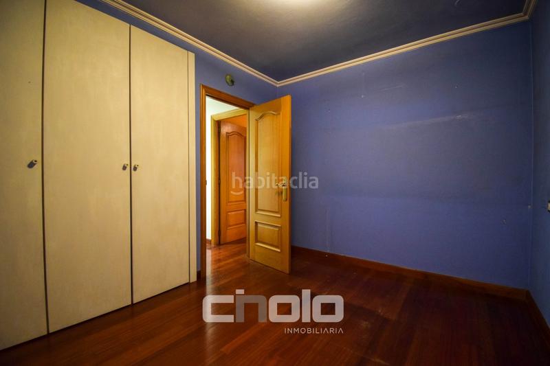 Foto 043b3edb-5890-4fb8-9898-323e256486d5. Piso  en venta en A Milagrosa Lugo