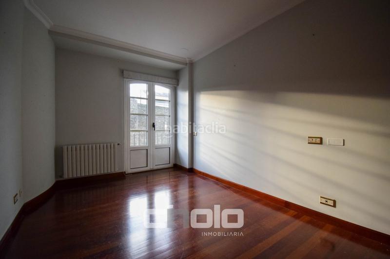 Foto 7ecd95ef-e254-4027-8fc5-fb7a89e5e626. Piso  en venta en A Milagrosa Lugo