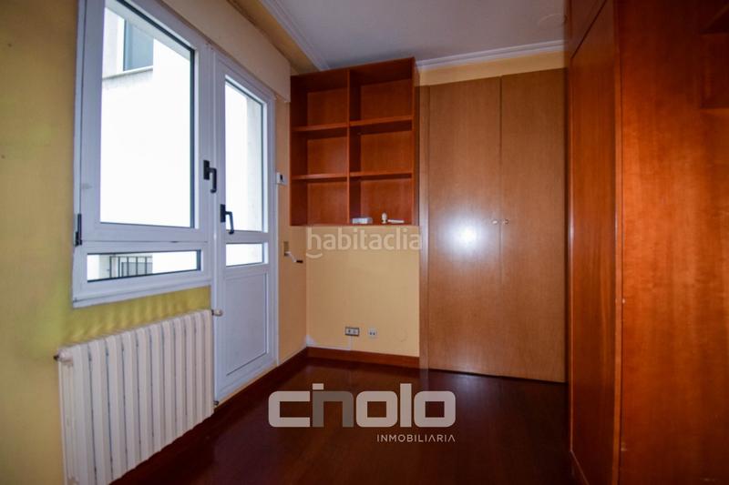 Foto a6b15261-176f-4b98-aa9d-9e03971f2029. Piso  en venta en A Milagrosa Lugo