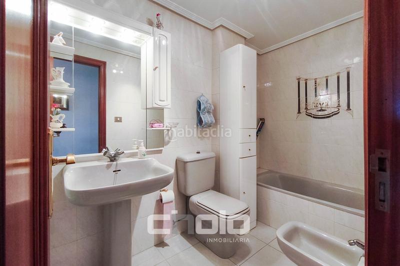 Foto 9b3d5d24-9444-4dae-8ec4-9c62bed81ba4. Piso  en venta en Recatelo - O Carme Lugo
