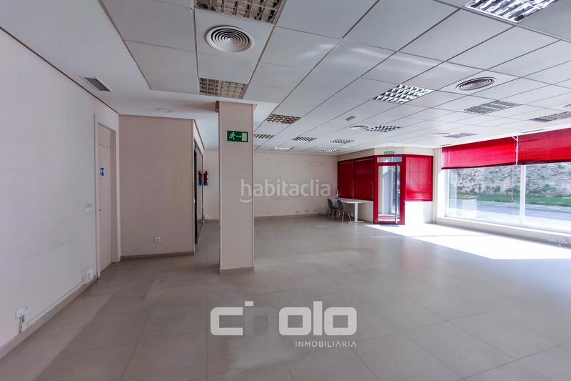 Foto 6496cbd8-9b59-41c4-8fc6-0253e8cf6b2f. Lloguer local comercial a San Roque - As Fontiñas Lugo