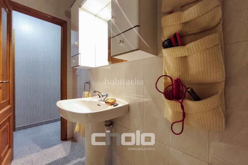 Foto 28b2c1a5-1cb2-4f73-908c-347cbd3b86d6. Piso  en venta en A Milagrosa Lugo