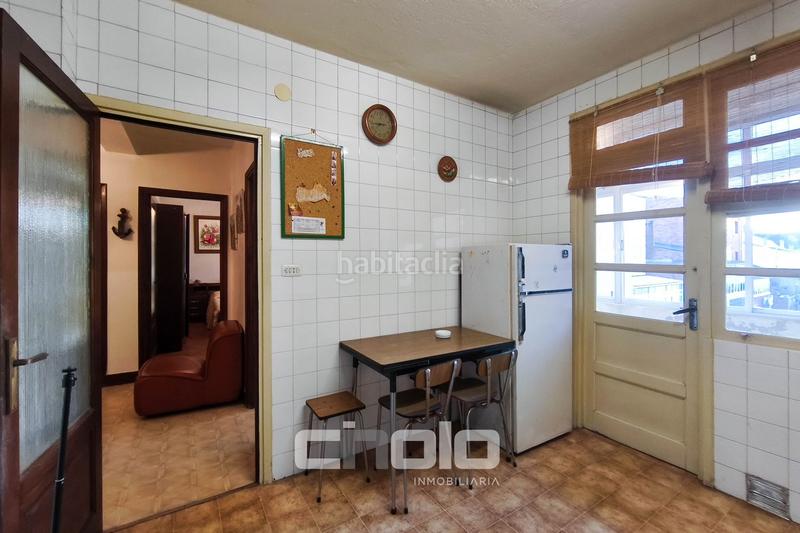 Foto 7efb7d3e-66fe-4bfe-abca-a66a6392c245. Piso  en venta en Residencia - Abella Lugo