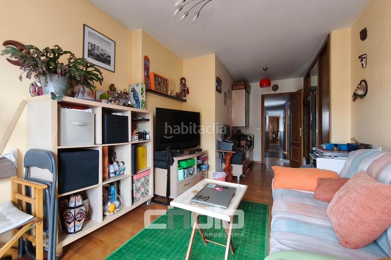 Foto ae4c6edb-ff2b-4c52-ba4a-36a143e24c71. Piso dúplex en venta en A Milagrosa Lugo