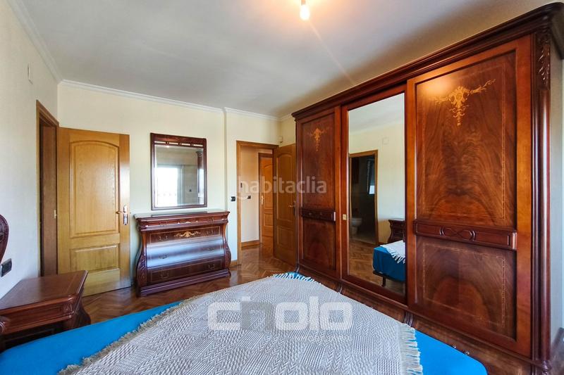 Foto 2a268c63-423c-4d80-bfea-8ea7cf6dc657. Piso dúplex en venta en A Milagrosa Lugo