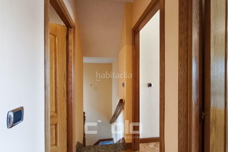 Foto 3ed66d4c-c60a-4a66-bec8-235ed95bdd4f. Piso dúplex en venta en A Milagrosa Lugo