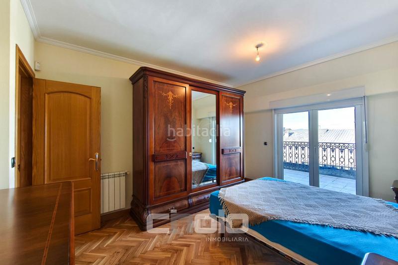 Foto 76410f8d-2d2b-4a5a-83a7-cd4d7cf38fb0. Piso dúplex en venta en A Milagrosa Lugo