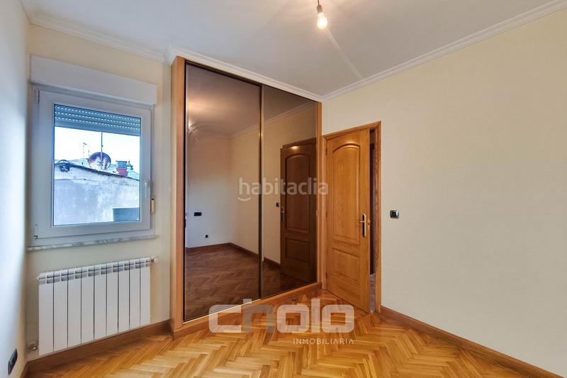 Foto a20c4d4a-c127-4f82-af9c-9cdd57a56170. Piso dúplex en venta en A Milagrosa Lugo