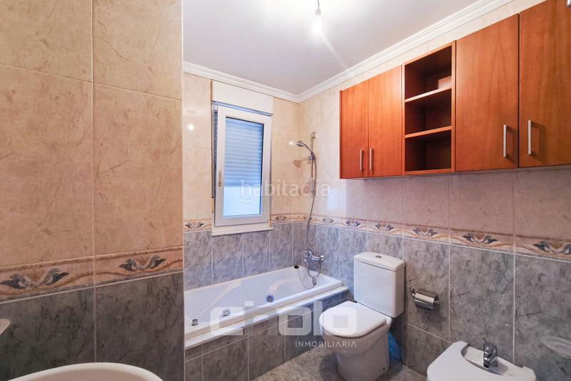 Foto a40463ea-5e66-49f7-b878-7d41d23b7d48. Piso dúplex en venta en A Milagrosa Lugo