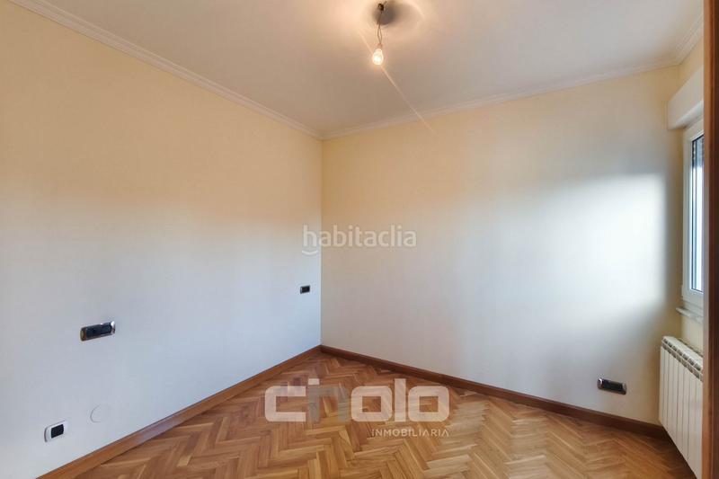 Foto d5308152-ceb5-4063-82f8-a4b1bbd98f8a. Piso dúplex en venta en A Milagrosa Lugo