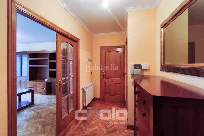 Foto ea393586-fb97-49ea-84e1-31c1d617b473. Piso dúplex en venta en A Milagrosa Lugo