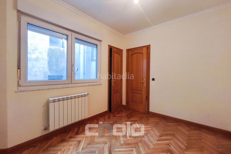 Foto f9c92d2b-e115-4d25-86e5-04400109885b. Piso dúplex en venta en A Milagrosa Lugo
