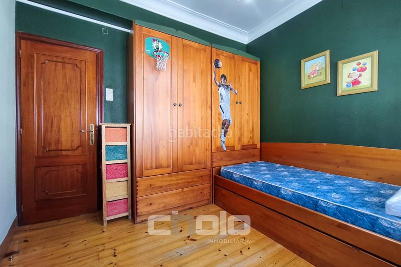 Foto 40c4e9c4-f689-43b1-9fab-e9bb867f1757. Piso  en venta en A Milagrosa Lugo