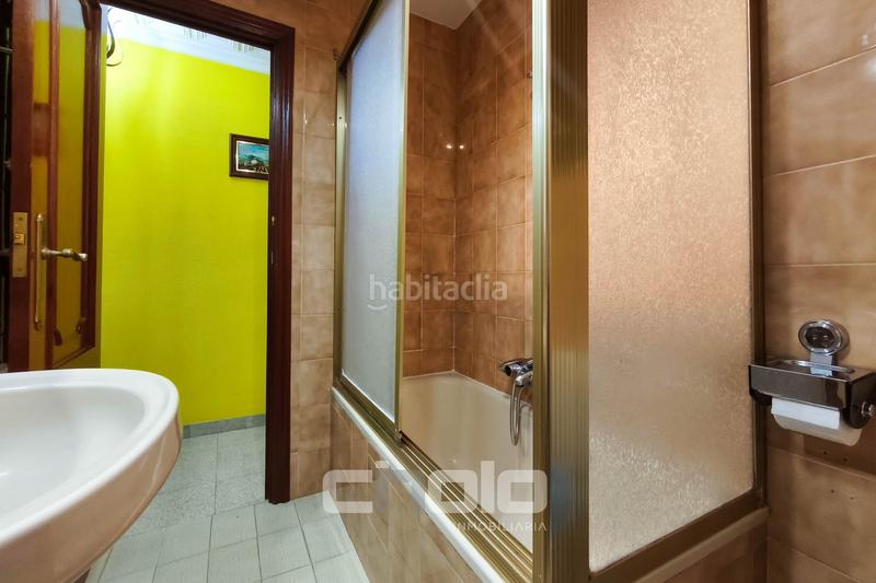 Foto e908a670-df86-44f6-bb75-5318491152ac. Piso  en venta en A Milagrosa Lugo