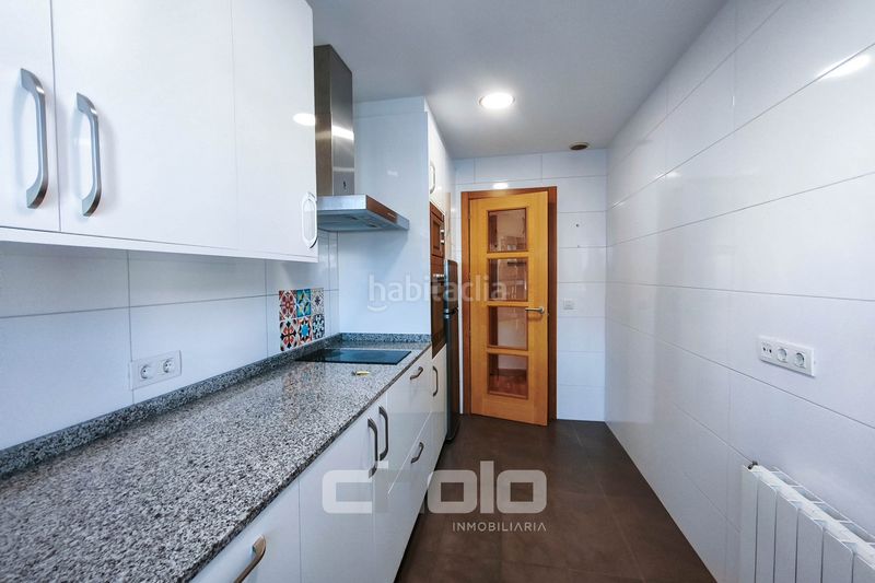 Foto ddcc8222-d0dd-438f-ae71-0c5e83c984b2. Pis amb calefacció aparcament a Recatelo - O Carme Lugo