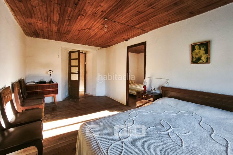 Foto d2f9a75f-ee3b-47f5-9677-623798d2c3d8. Casa a Castroverde