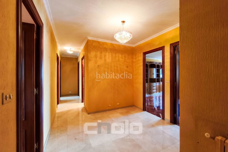 Foto b9449138-f09f-455a-aaaf-0197c29563b6. Pis amb calefacció aparcament a Paradai Lugo