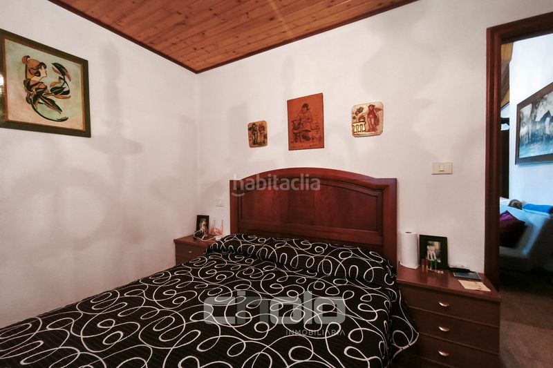 Foto 8d59d318-c0aa-4542-8926-4e69c37ad72f. Casa amb aparcament a Friol
