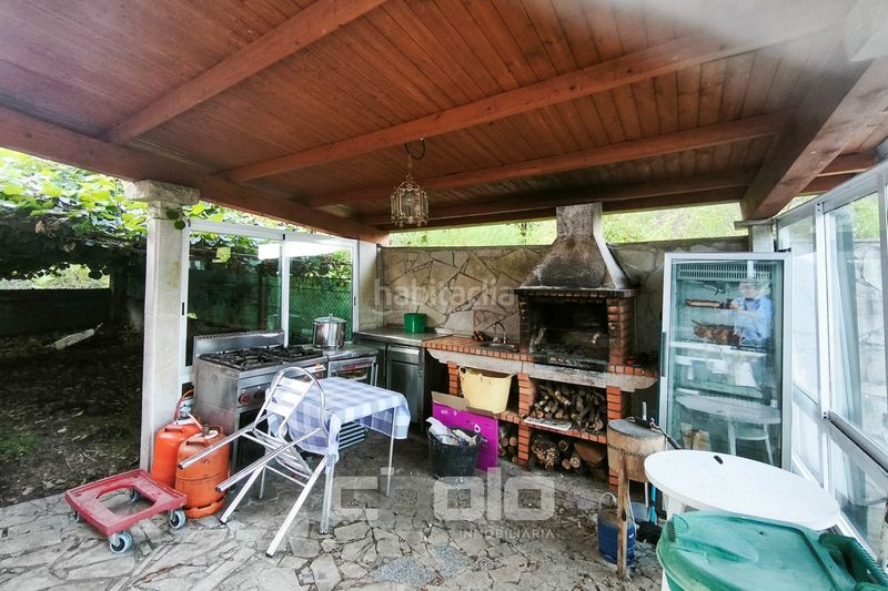 Foto bbb3a44b-3776-43c5-b2b9-35ea071ced42. Casa amb aparcament a Friol