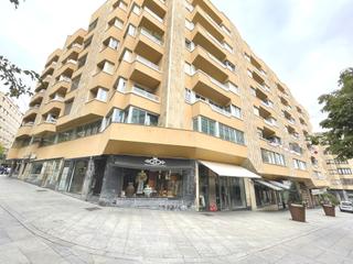 Pis a Sancti Spiritus - San Juan. Vivienda de casi 200m2 junto calle zamora