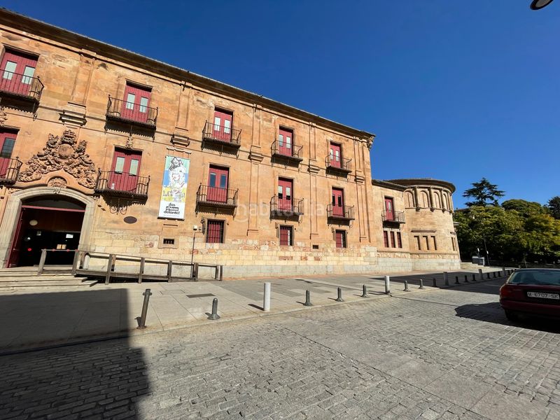 Foto f765fa77-ad4d-44cc-8839-6f613600b8a0. Pis amb calefacció aparcament a San Vicente - Las Úrsulas Salamanca