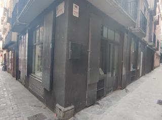 Lloguer Local Comercial a Carrer presó vella 14. Local en alquiler en calle presó vella 14, olot