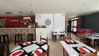 Trapasso Locale commerciale in Carrer de joan maragall 1. Traspaso de bar-restaurante totalmente equipado