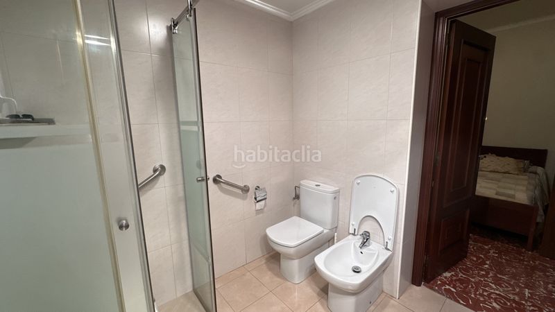Foto 5d730ec4-a90c-4c12-8c71-88f3853b2038. Casa adossada amb xemeneia calefacció aparcament a Castellfollit de la Roca