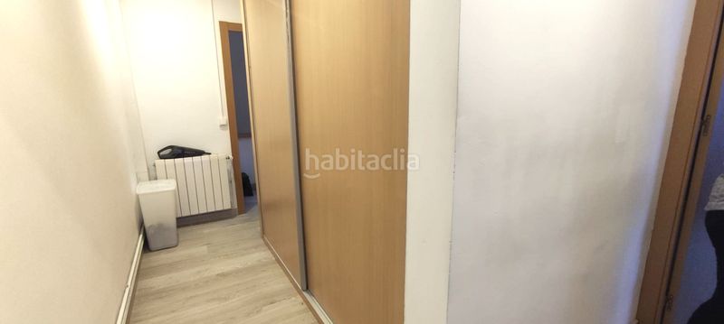 Foto 271908f7-0991-4555-84e9-f6c538fdd0ef. Casa aparellada amb xemeneia calefacció a Olot