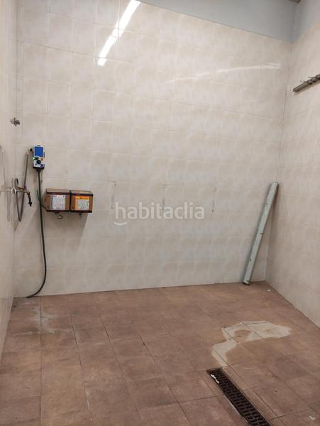 Foto da859b81-fee2-4def-9507-c6b010369f65. Local comercial en Olot