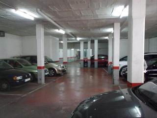 Location Parking voiture  N/a. Alquiler pk coche (pequeños i medianos) y moto