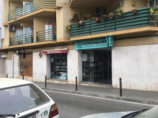 Local Comercial en Marianao. Local en venta o alquiler en sant boi
