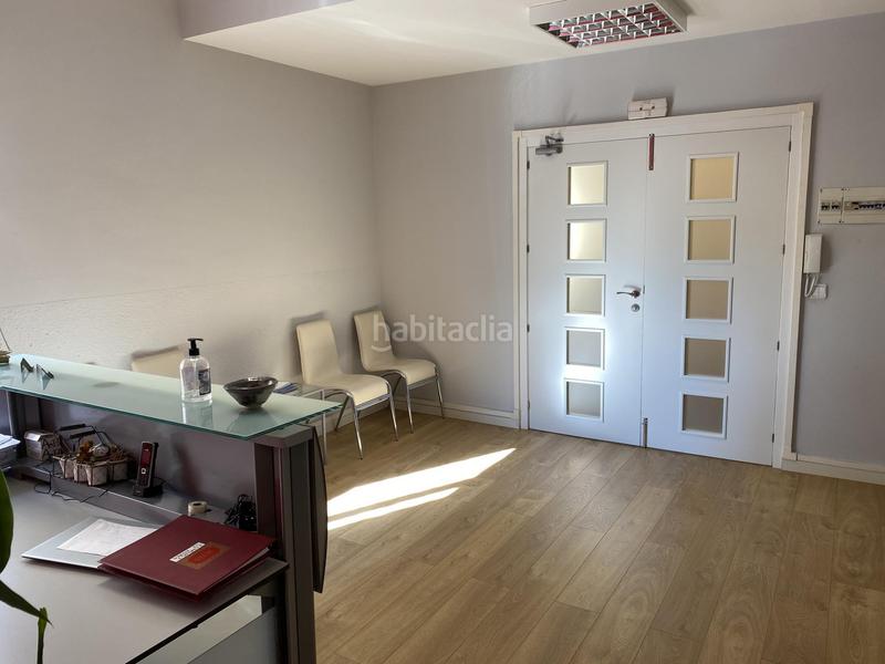 Foto 9300700b-39eb-4a06-8bf3-cab473fdea45. Rent business premise in jaume balmes 2 in Centre Pineda de Mar