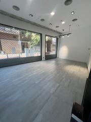 Local Comercial en Gran de la Sagrera 117