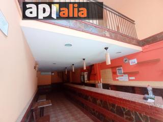 Local Comercial a D'iscle soler 44. Local comercial de 121 m2, a pie de calle.