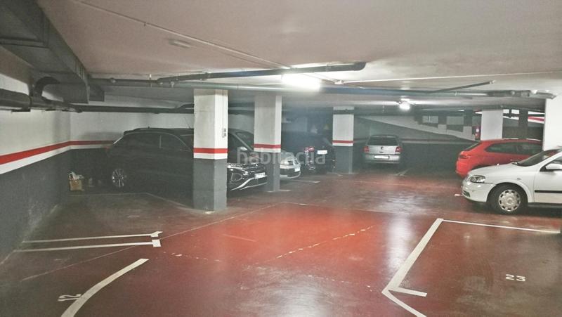 Foto ccf0eebe-e0cd-4d18-9692-ca5a0caace59. Autoparkplatz in d'alí bei 32 in Fort Pienc Barcelona