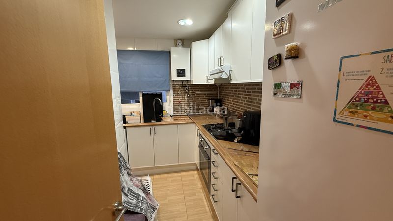 Foto 64f999e3-e44a-4496-aa64-03bcb5f13e9e. Edificio  en bloque, todo arrendado, rentabilidad desde el primer día. en Esplugues de Llobregat