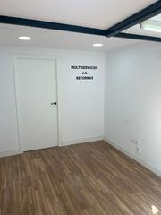 Location Local commercial à Rúa mariana pineda 15. Oficina y almacen al mejor precio