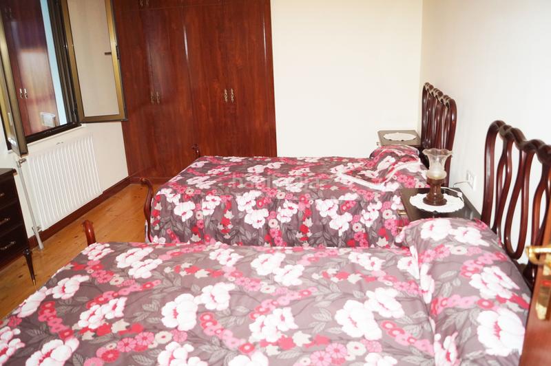 Foto 39d96aab-c751-413b-9351-98f66398599e. Casa a schiera in calle real 86 in Alija del Infantado