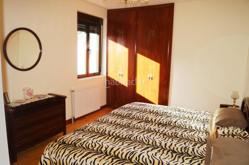 Foto 468f687c-beb1-434f-b02b-c7f8bc488492. Casa a schiera in calle real 86 in Alija del Infantado