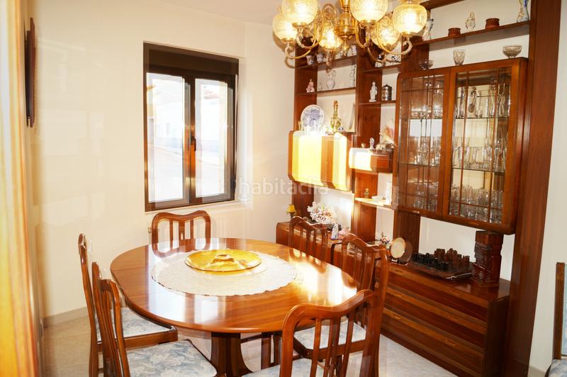 Foto 535851e8-5b37-4b5c-8452-df06856cfaf8. Casa a schiera in calle real 86 in Alija del Infantado