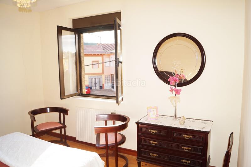 Foto 5a2be214-36fb-4812-9967-0d607609df96. Casa a schiera in calle real 86 in Alija del Infantado
