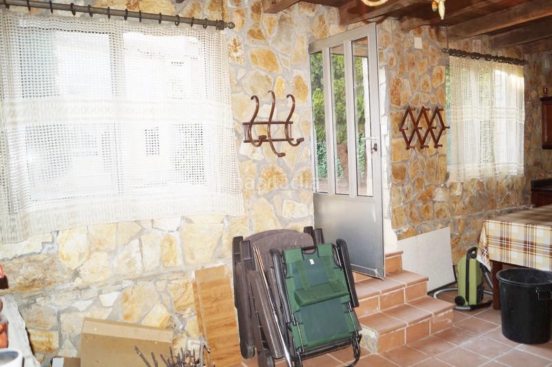 Foto b201b7bd-0ef4-4378-b271-d2a2eae92fe5. Casa a schiera in calle real 86 in Alija del Infantado