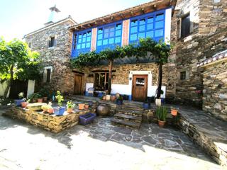 Casa en Lugar santiago millas 4. Se vende casern en santiago millas